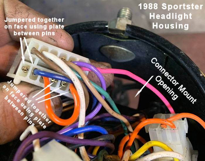 88-headlighthousing-conn.jpg